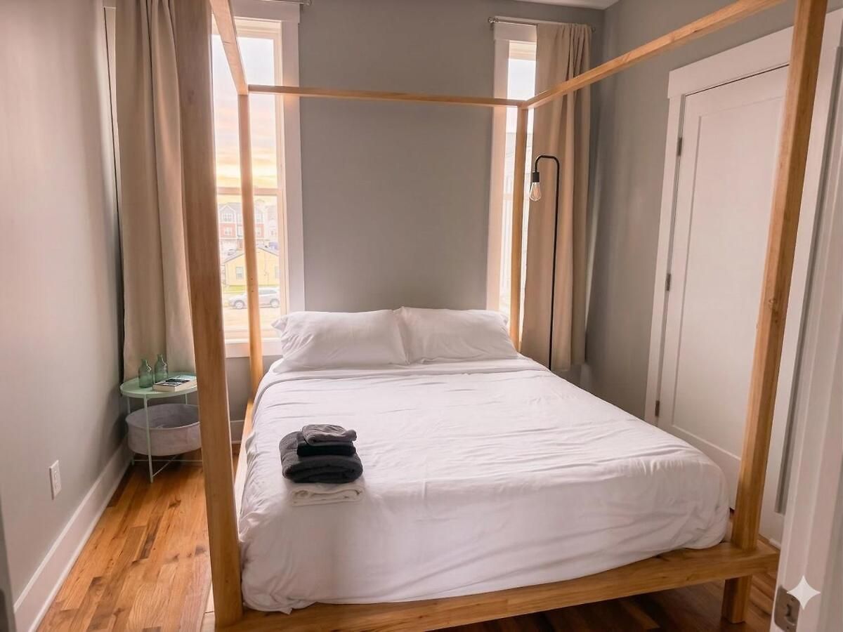 Apartment Rooftop Skyline View-close To Broadway-sleeps 8 Nashville