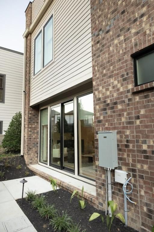 Bachelorette Dream | 2 Units | 8 Kings + 8 Baths Apartment Nashville