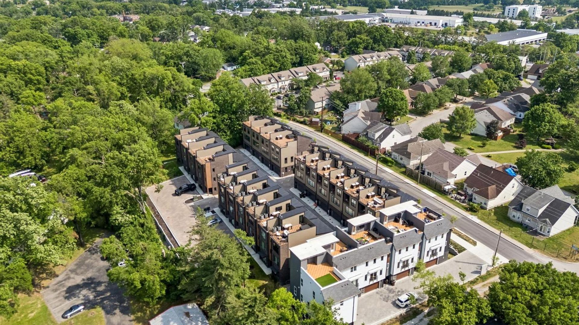 Modern 4br Townhouse Rooftop Lounge Apartment Nashville