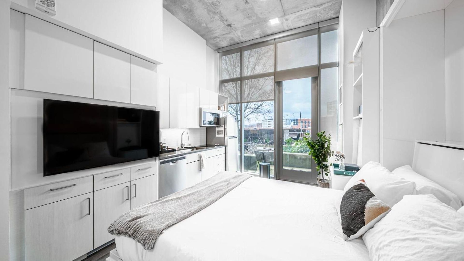 Apartment Kenect In Midtown *