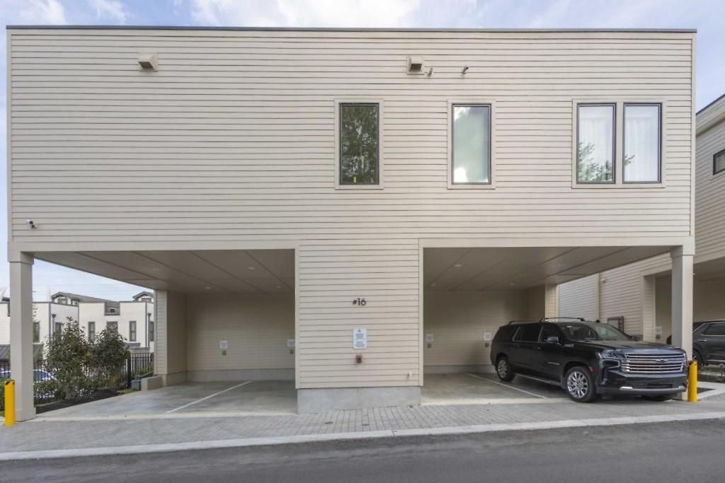 Apartment Bachelorette Dream | 2 Units | 8 Kings + 8 Baths *
