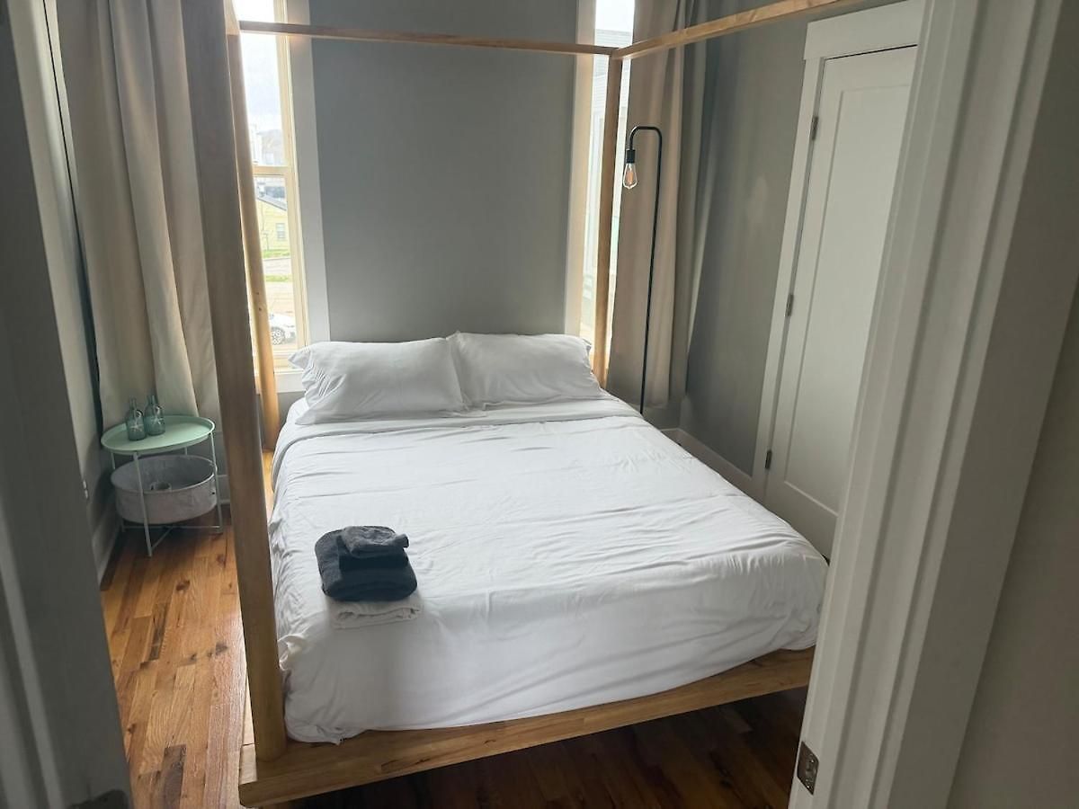 Apartment Rooftop Skyline View-close To Broadway-sleeps 8 Nashville