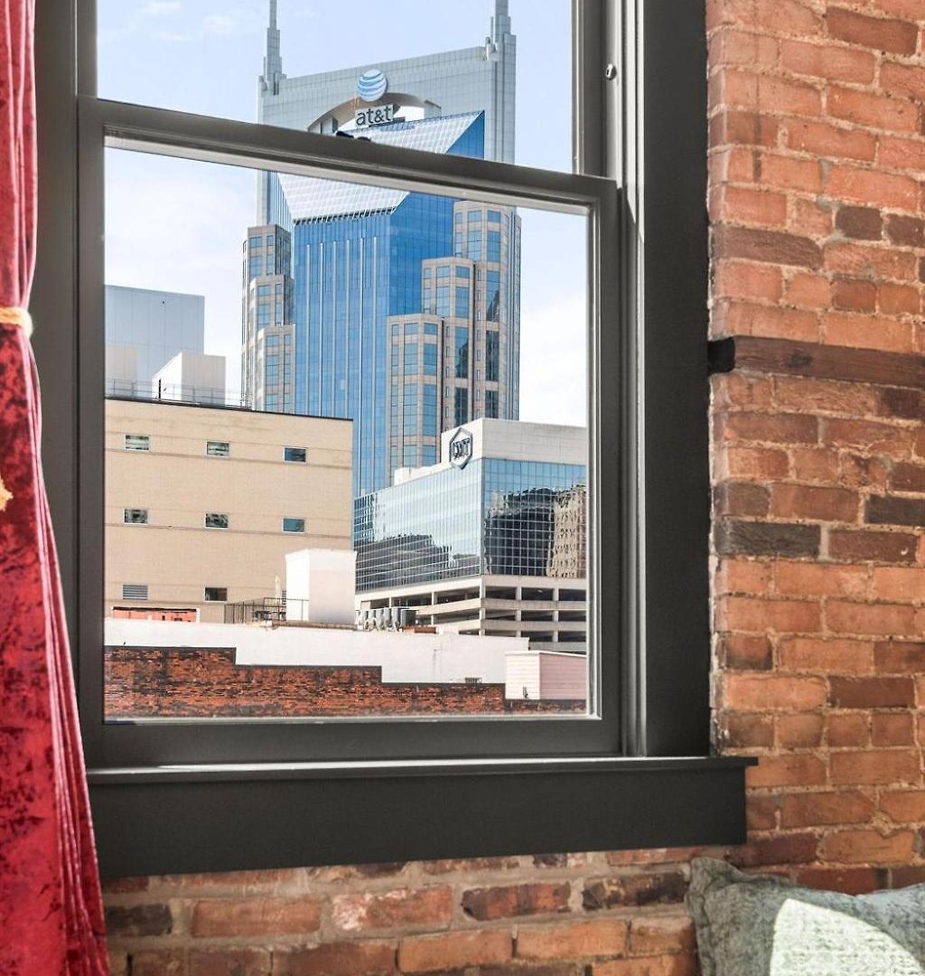 The Songbird-luxury Penthouse Steps To Broadway