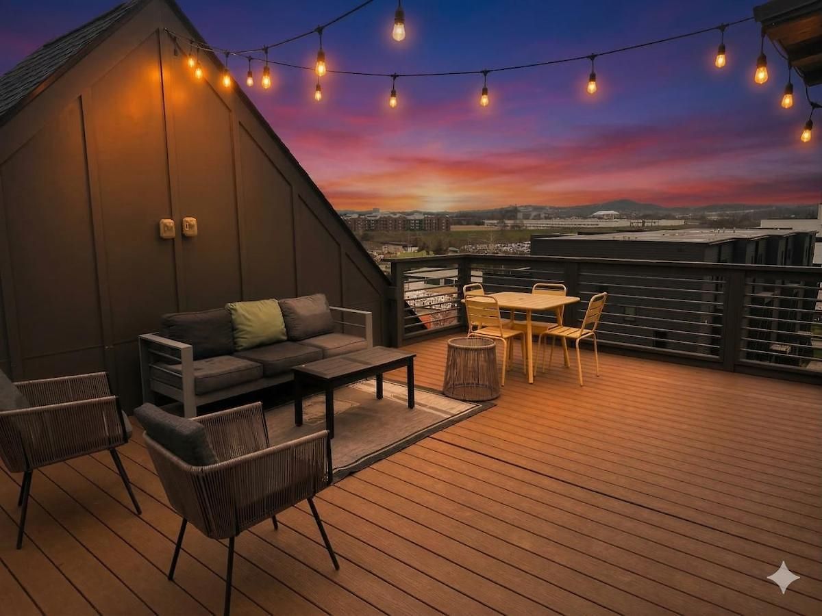 Apartment Rooftop Skyline View-close To Broadway-sleeps 8 Nashville
