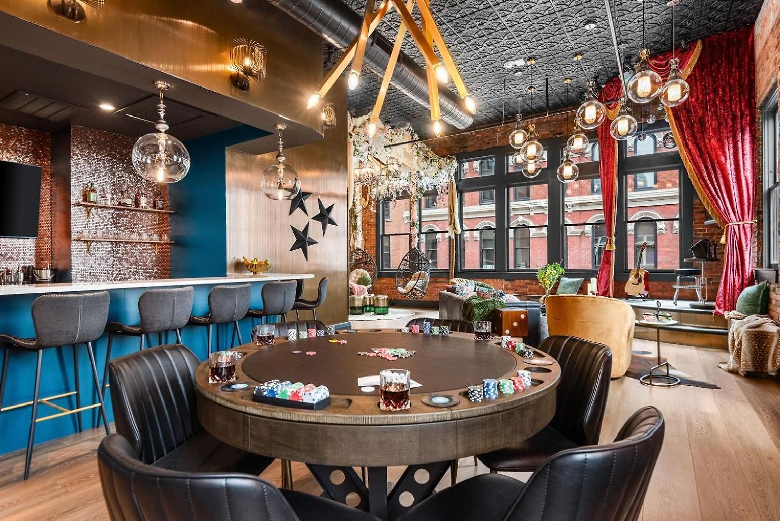 Holiday home The Songbird-luxury Penthouse Steps To Broadway Nashville