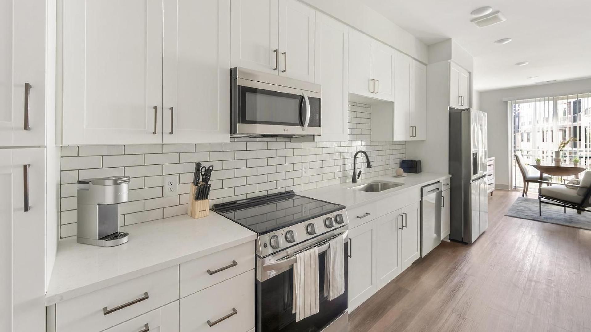 Landing Beautiful 2Bd Gym Courtyard * Nashville