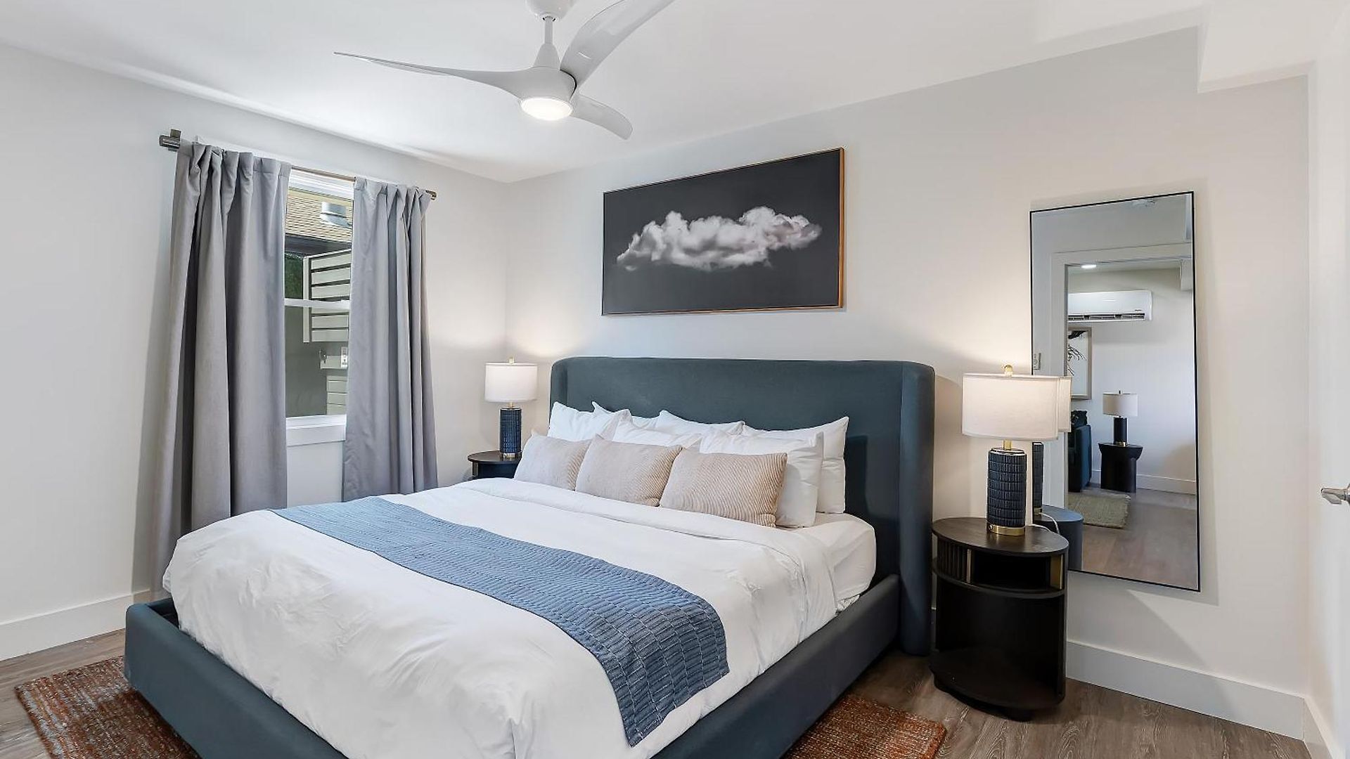 1705 State Street Hotel 5*