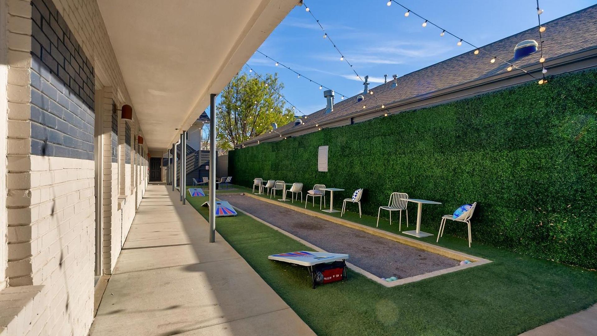 Hotel 1705 State Street 5*