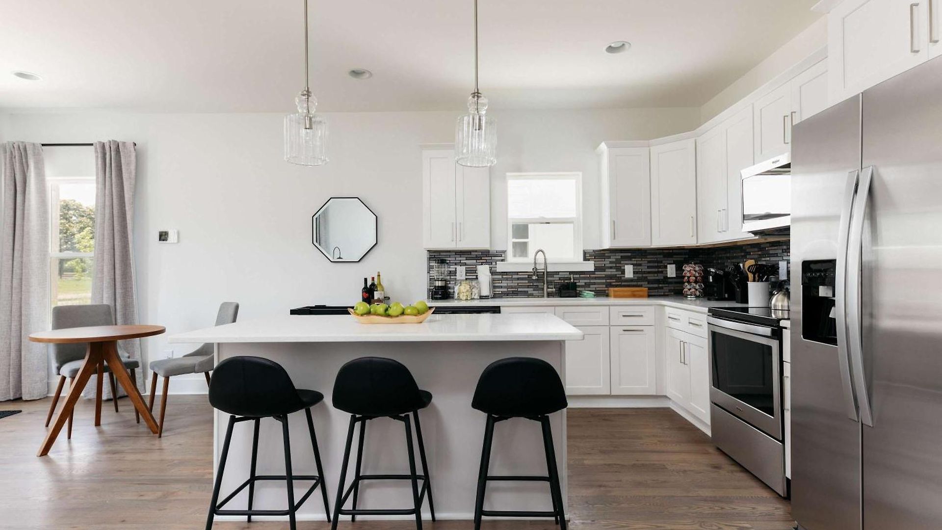 Spacious 4br Townhome X2 Near Dt & Broadway * Nashville