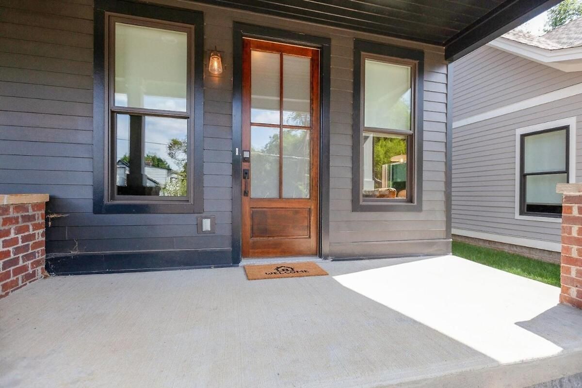Holiday home Spacious And Walkable East Nash Designer Twin Homes Sleep 20 With Smart Tvs Workspaces And Fast Wifi 2 Garages And Full Kitchens Walk To Mas Tacos 10 Min To Broadway 24 Hr Hospitality Nashville