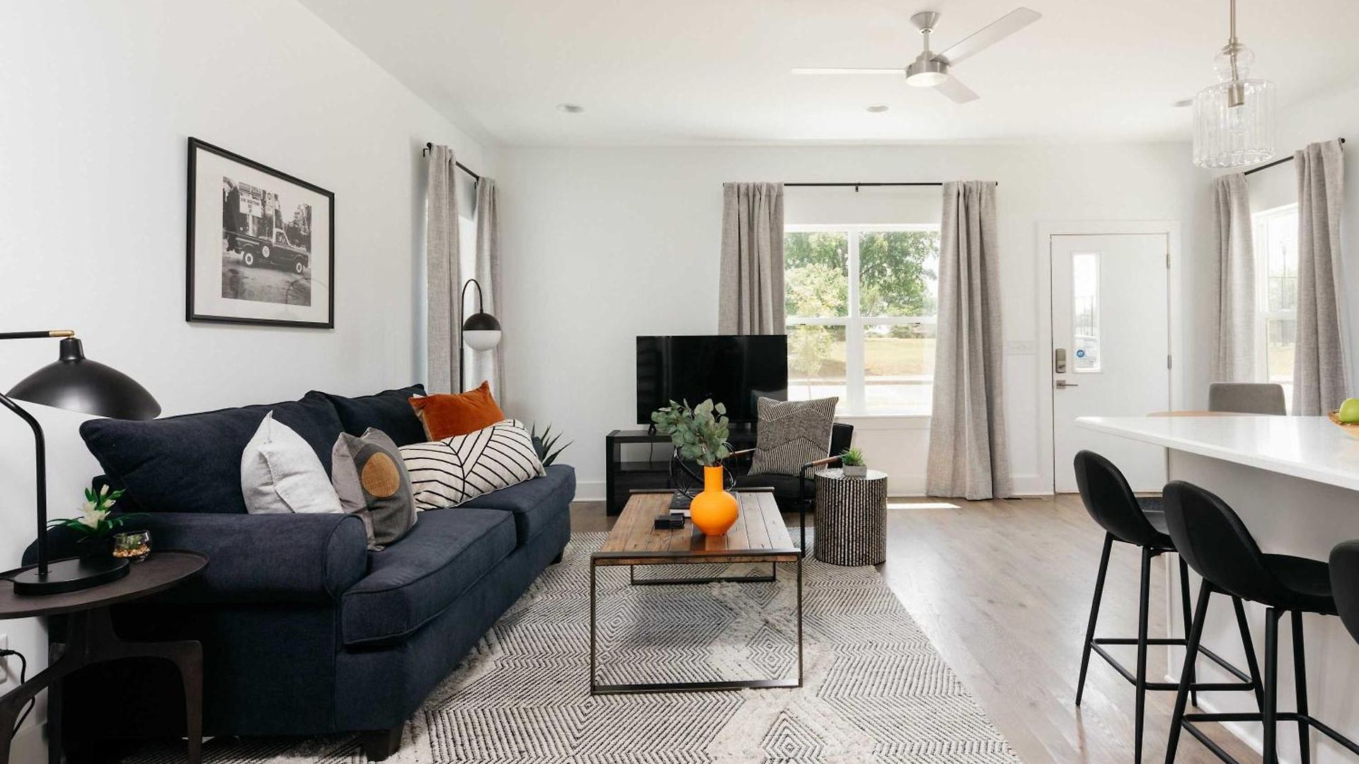Holiday home Spacious 4br Townhome X2 Near Dt & Broadway