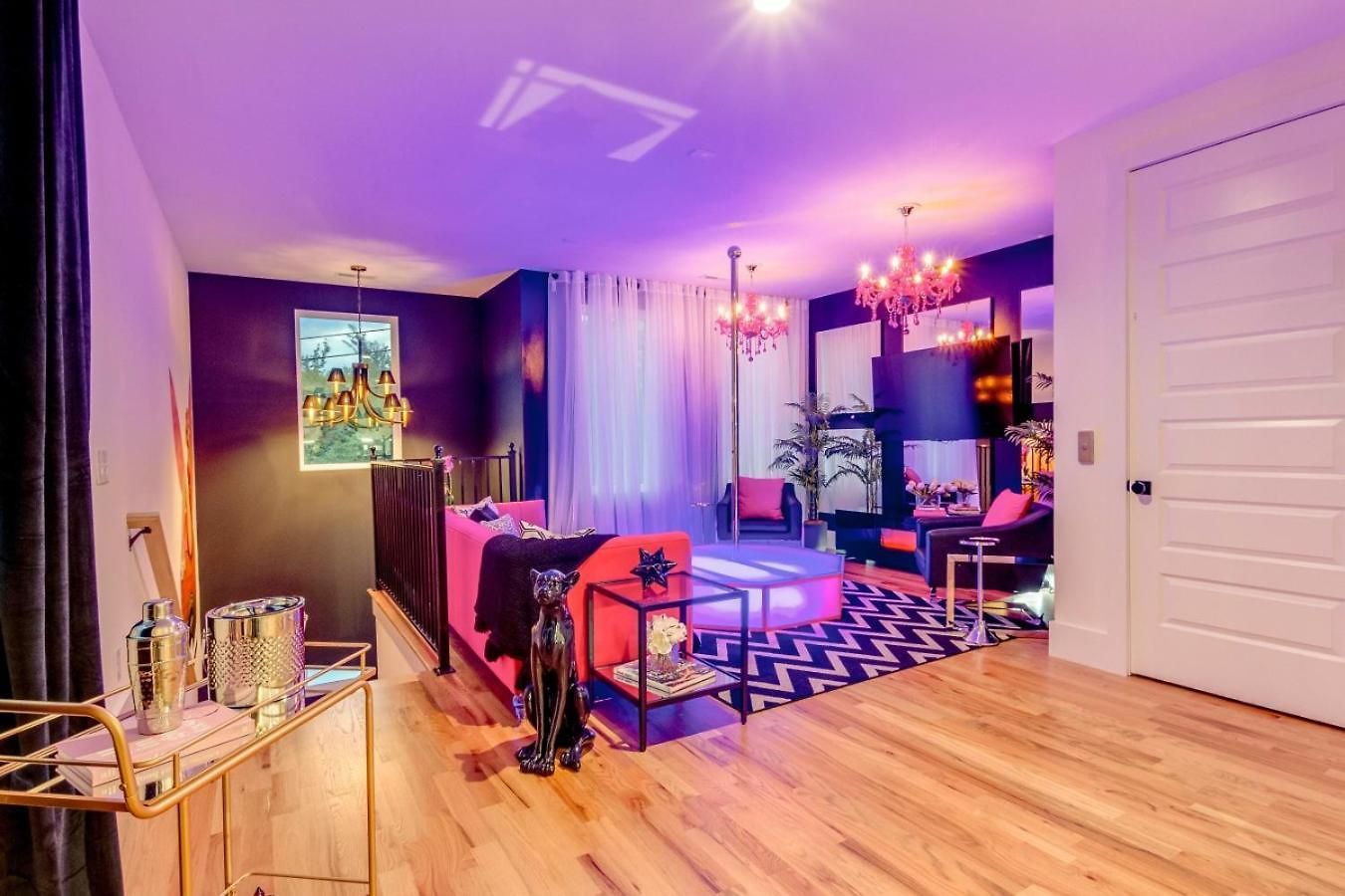 Holiday home Playmate Lounge - Rooftop Hot Tub Game Nashville
