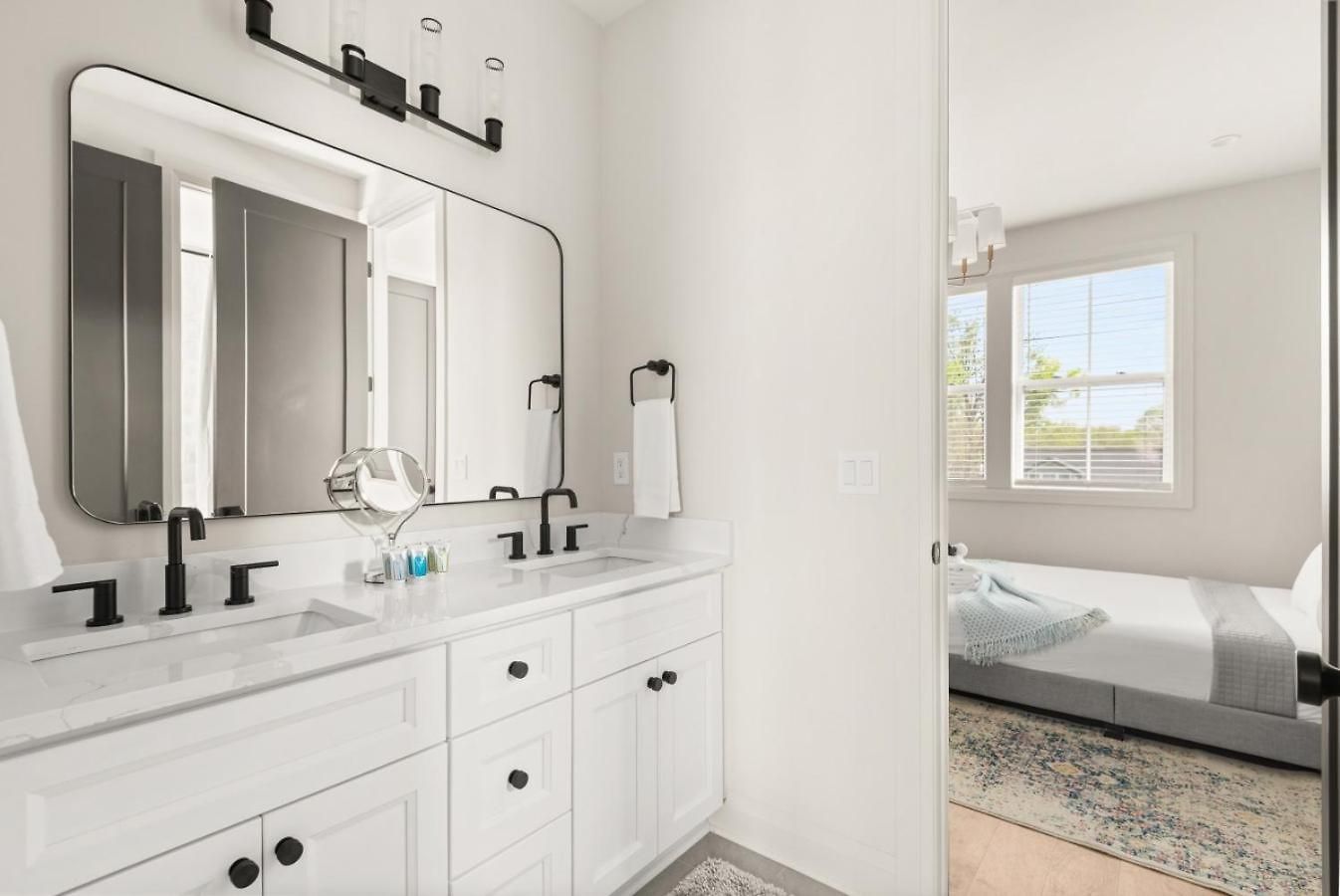 Germantown Gem 4br | Sleeps 10 | Minutes To Downtown