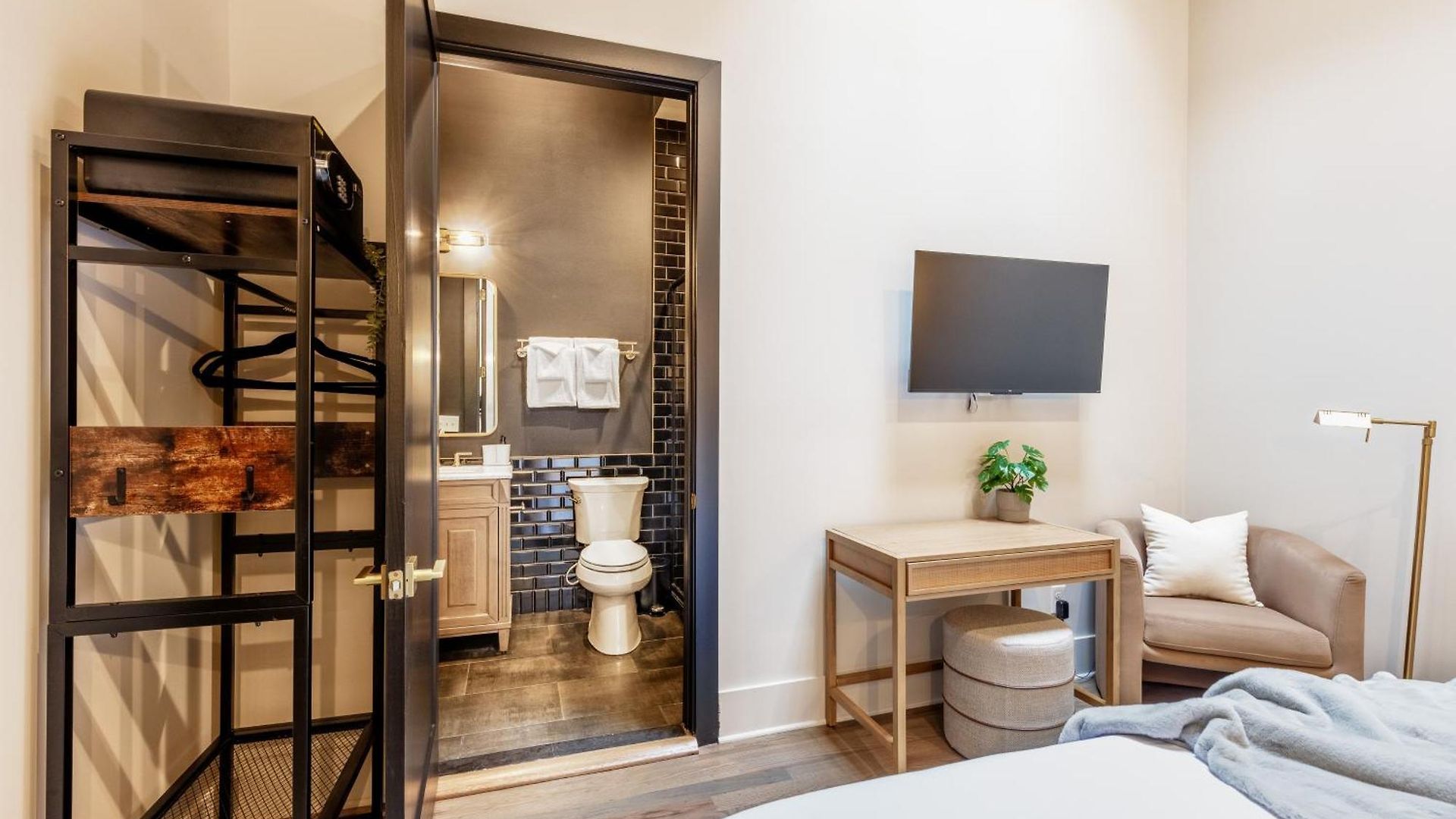 Aparthotel Union Street Lofts 4*