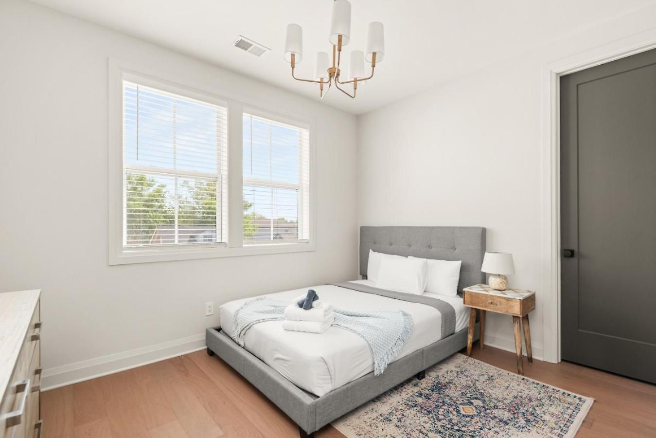 Holiday home Germantown Gem 4br | Sleeps 10 | Minutes To Downtown