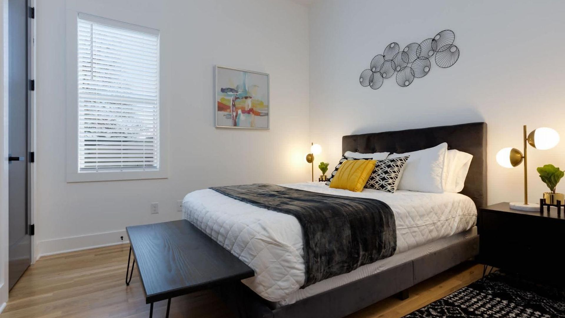 Twin Townhomes - 8br Sleeps 24 Near Dt Holiday home *