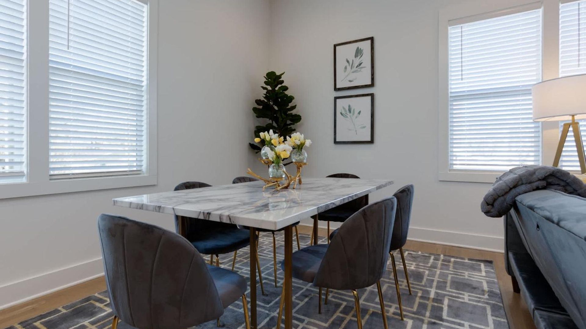 Twin Townhomes - 8br Sleeps 24 Near Dt