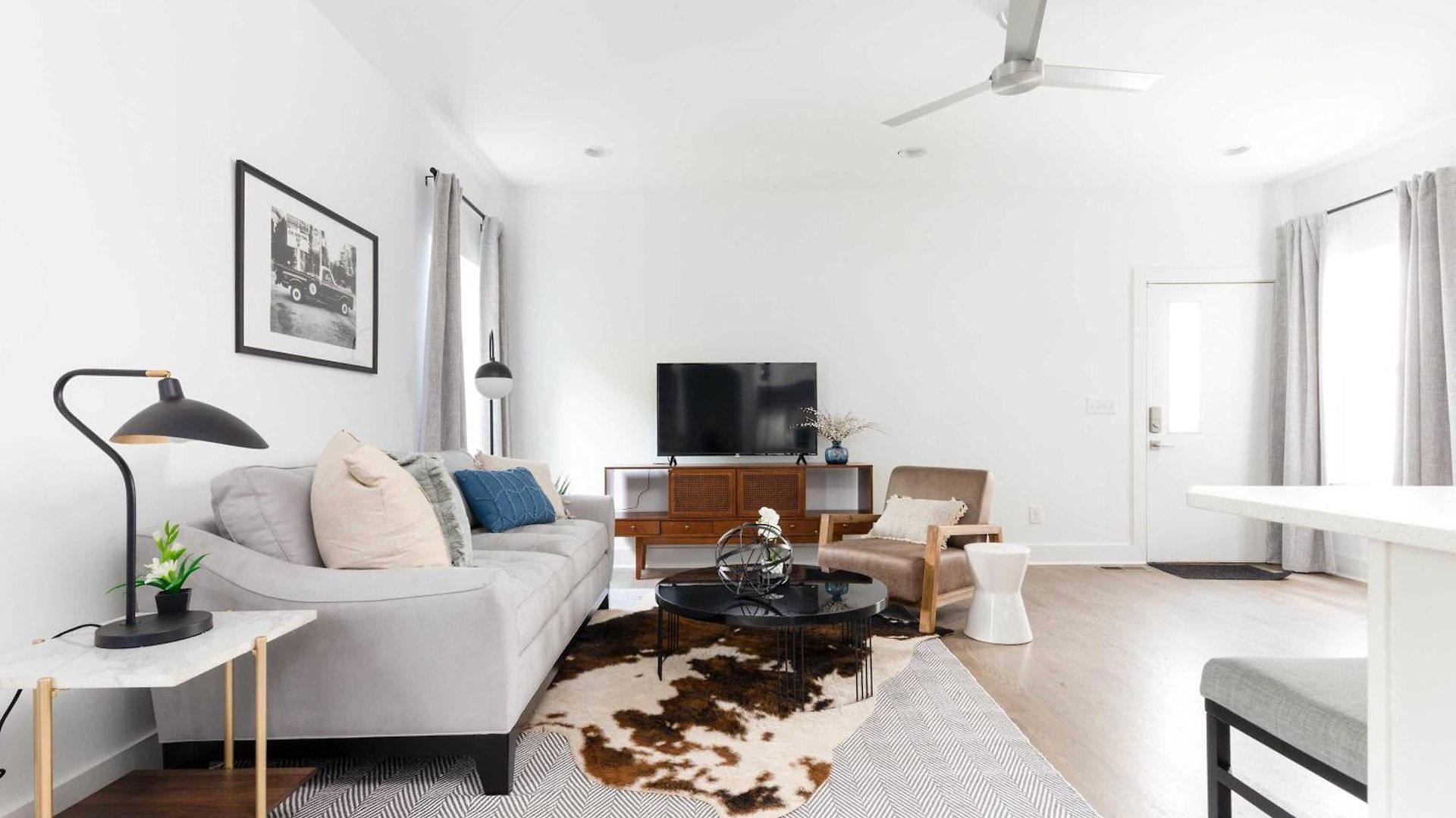 Holiday home Spacious 4br Townhome X2 Near Dt & Broadway *