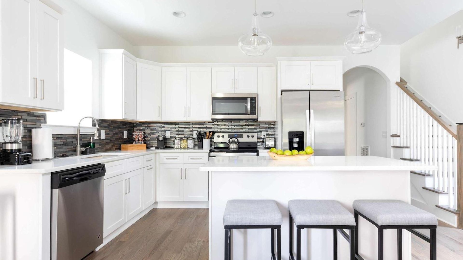 Spacious 4br Townhome X2 Near Dt & Broadway *