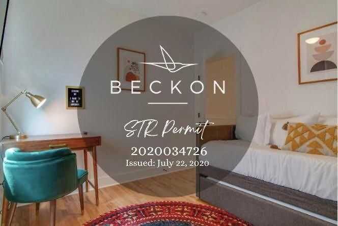 Holiday home Spacious And Walkable East Nash Designer Twin Homes Sleep 20 With Smart Tvs Workspaces And Fast Wifi 2 Garages And Full Kitchens Walk To Mas Tacos 10 Min To Broadway 24 Hr Hospitality *