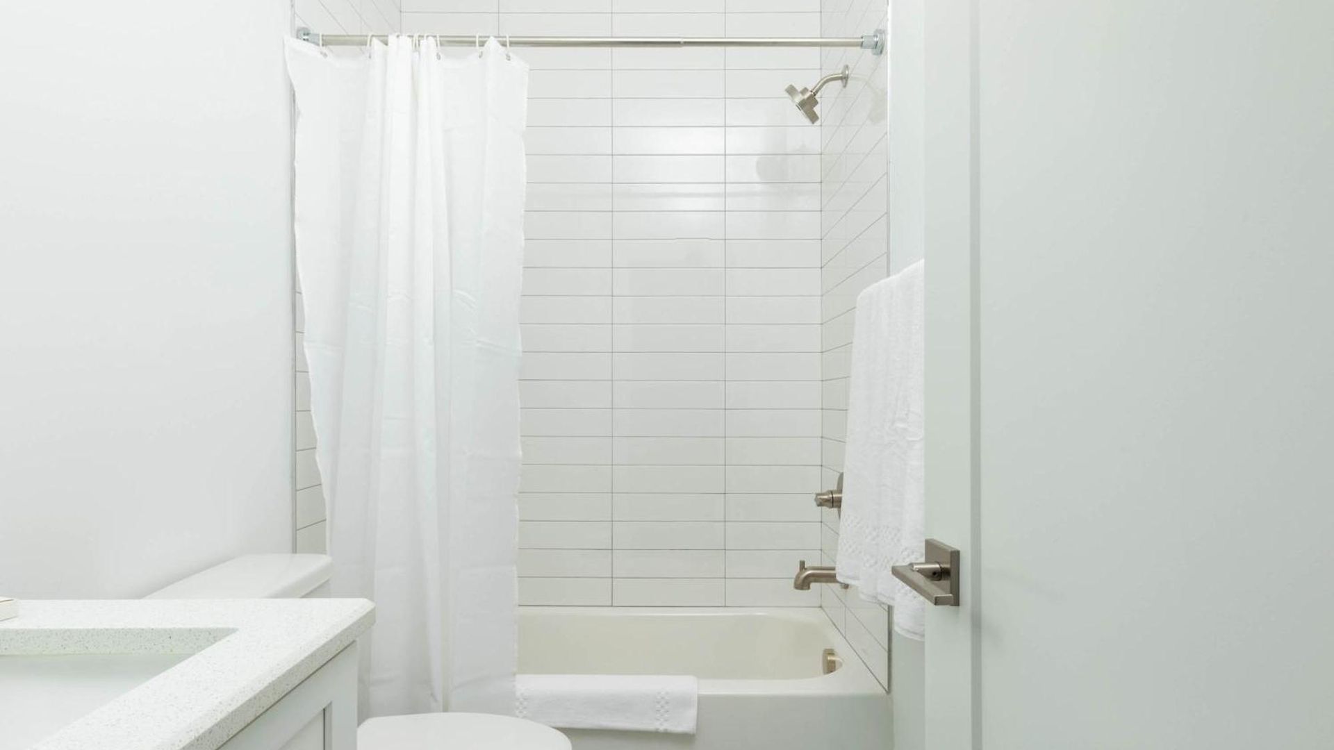 Holiday home Spacious 4br Townhome X2 Near Dt & Broadway