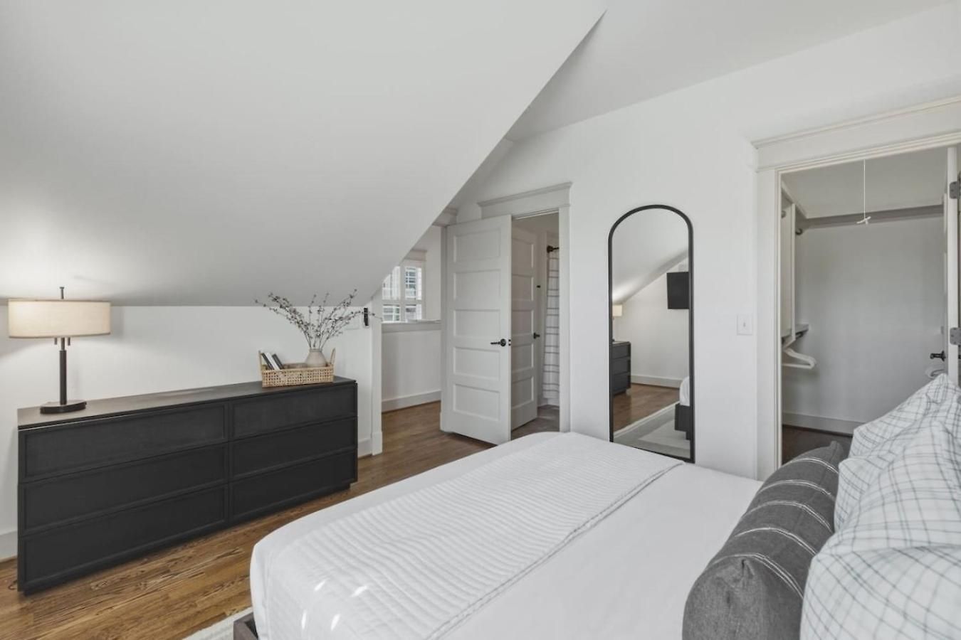 Sylvan Park With Fenced-in Yard, Porch, And Parking Holiday home Nashville
