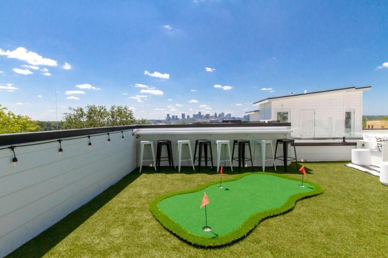Playmate Lounge - Rooftop Hot Tub Game Holiday home Nashville