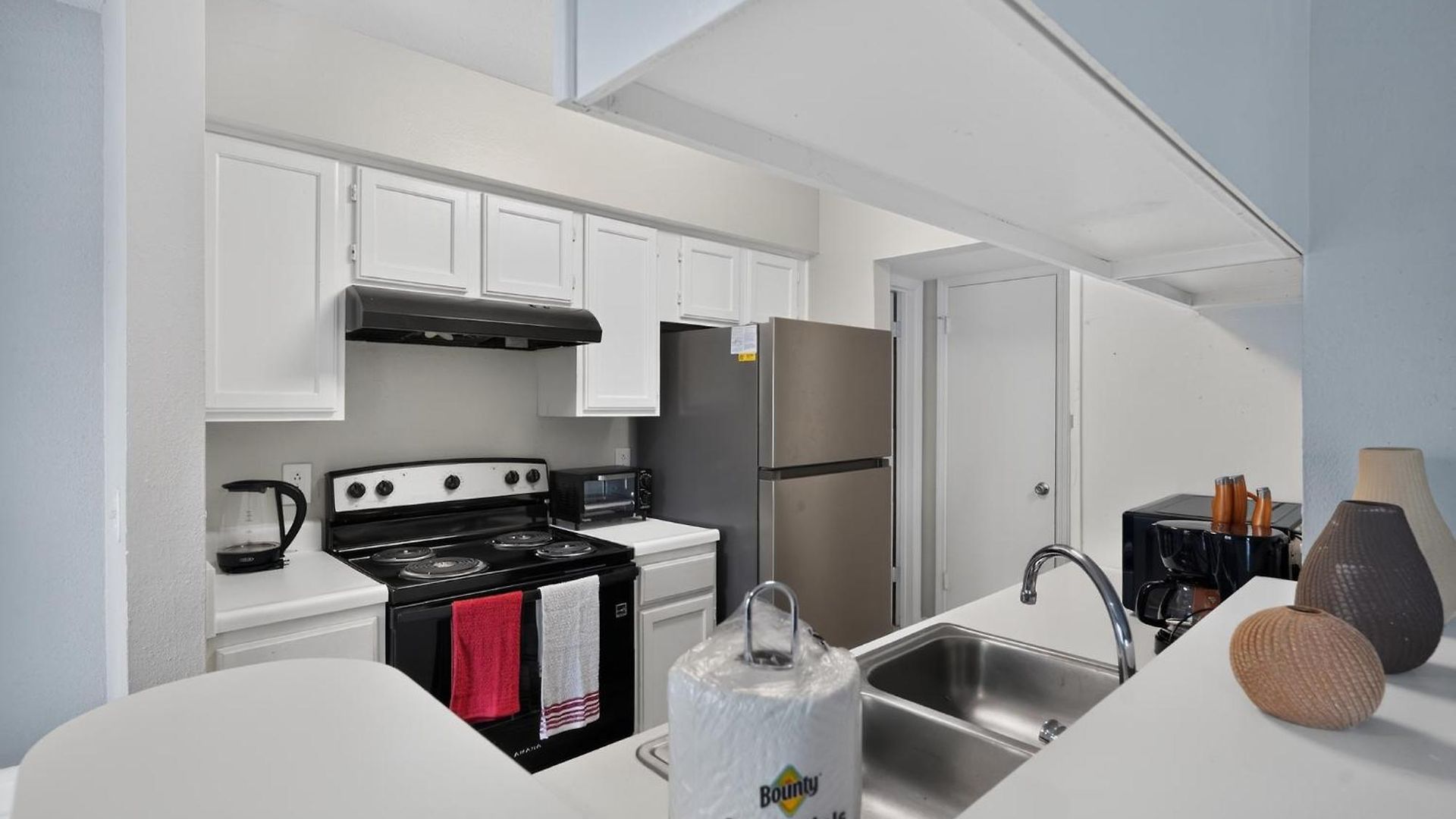 Preakness Modern 2br Apartment