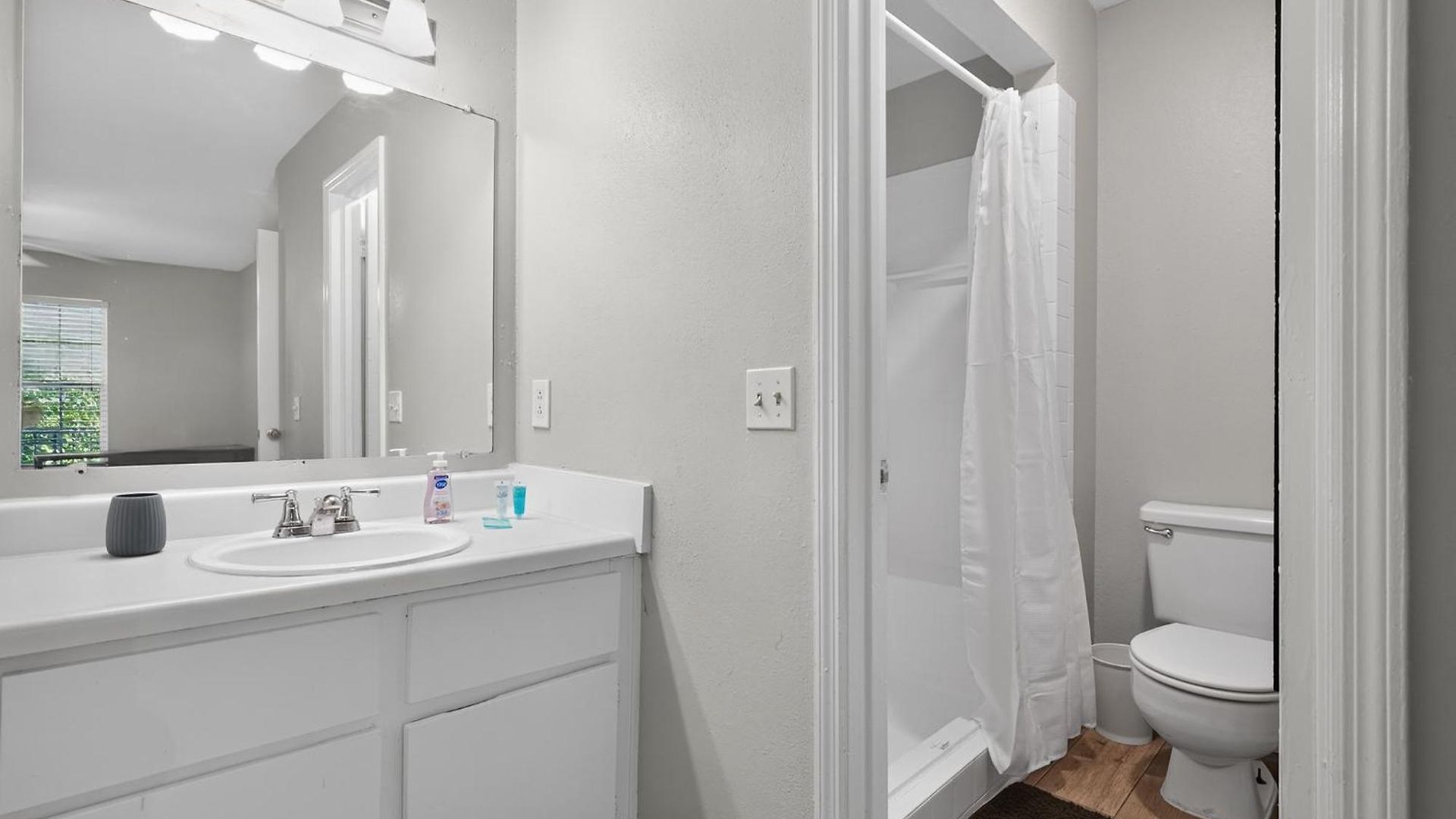 Apartment Preakness Modern 2br Nashville