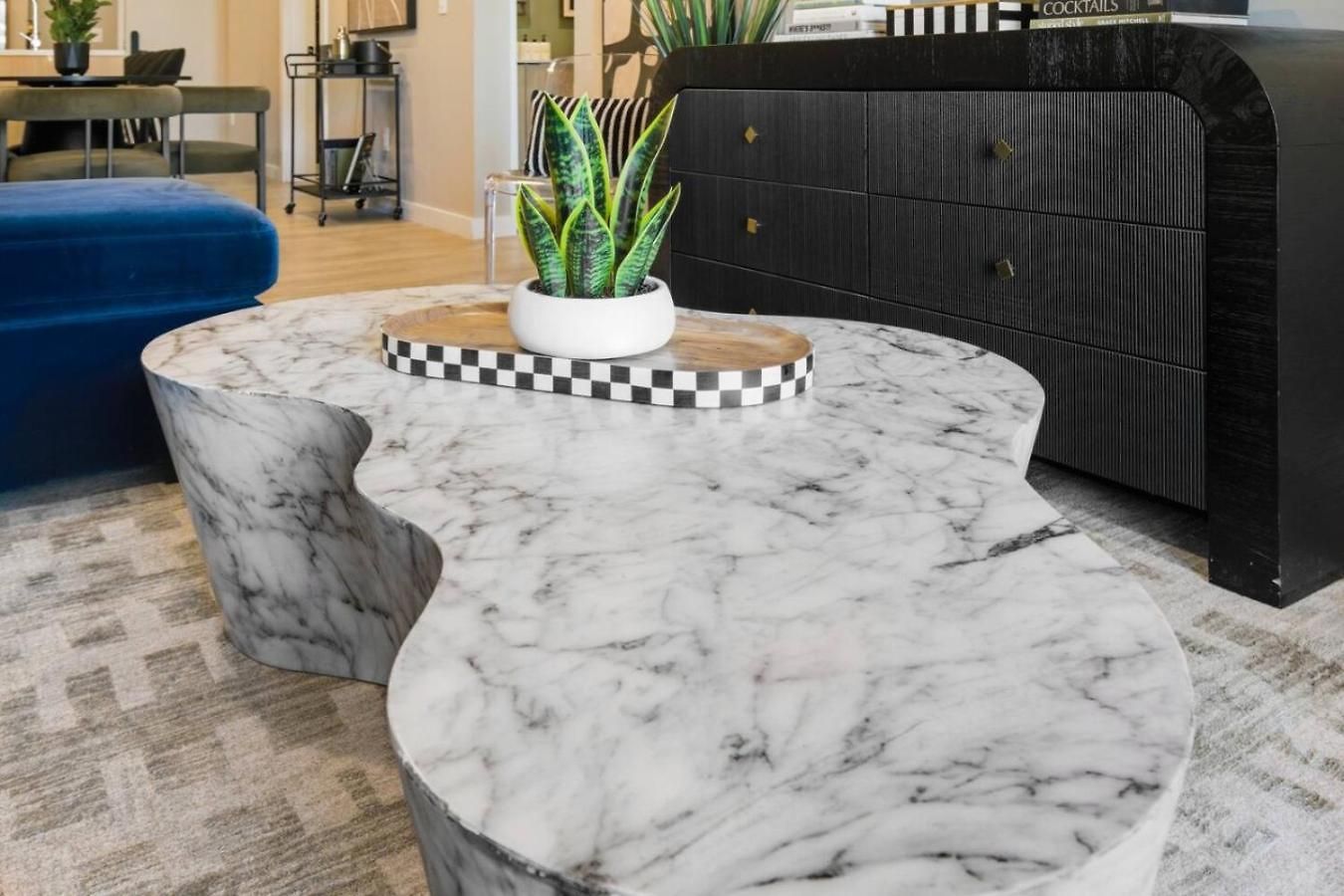 Upscale In Downtown With Pool, Balcony, Gym And Garage * Nashville