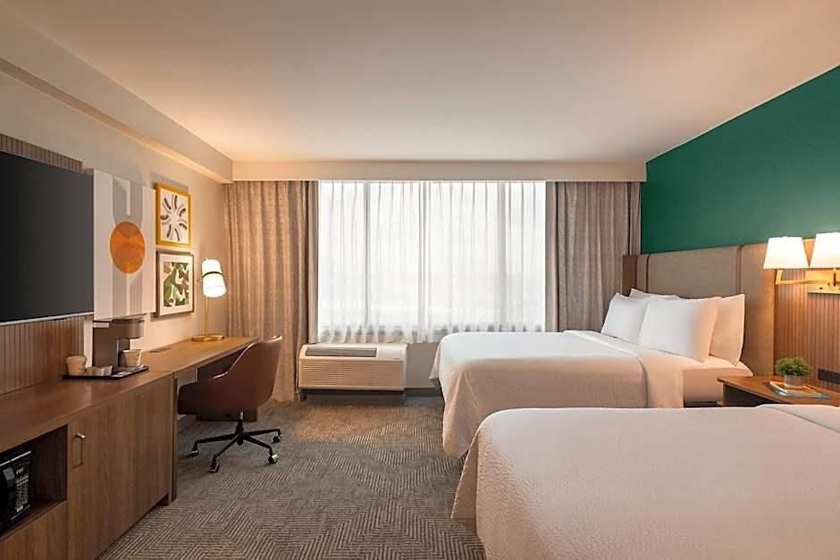 Downtown - Stadium By Ihg Hotel