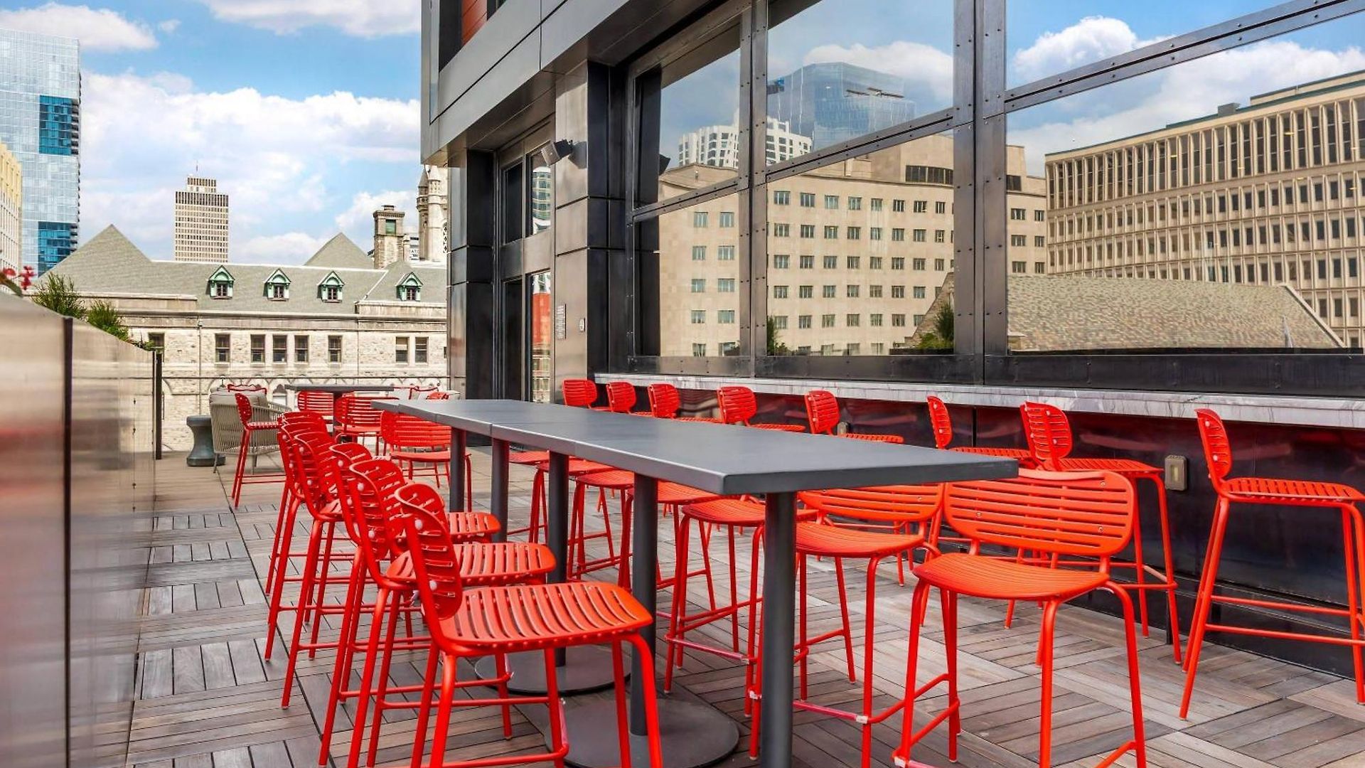 Cambria Downtown 4*