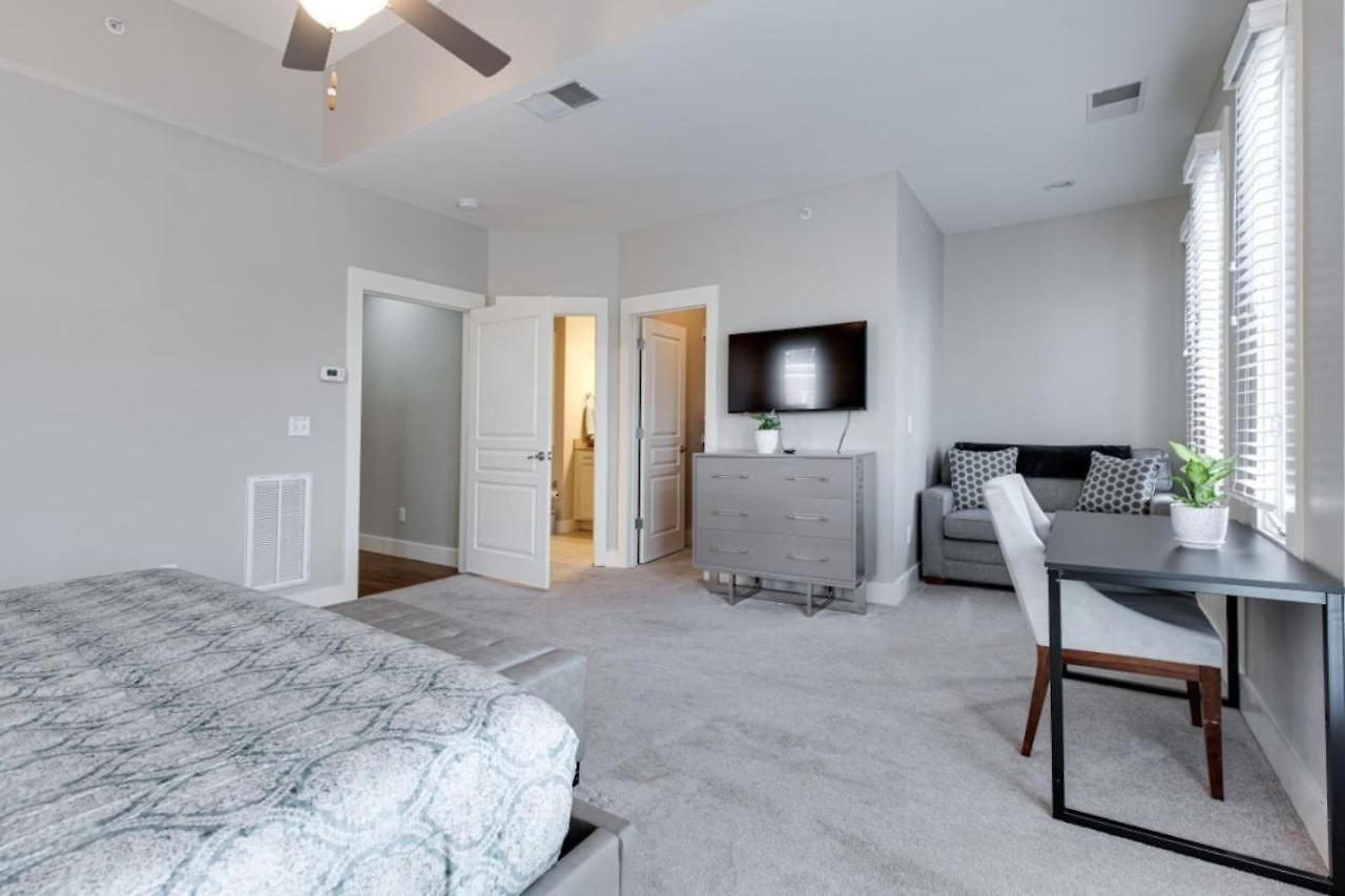 Apartment 2-bedroom Unit With Free Parking & 2 King Beds