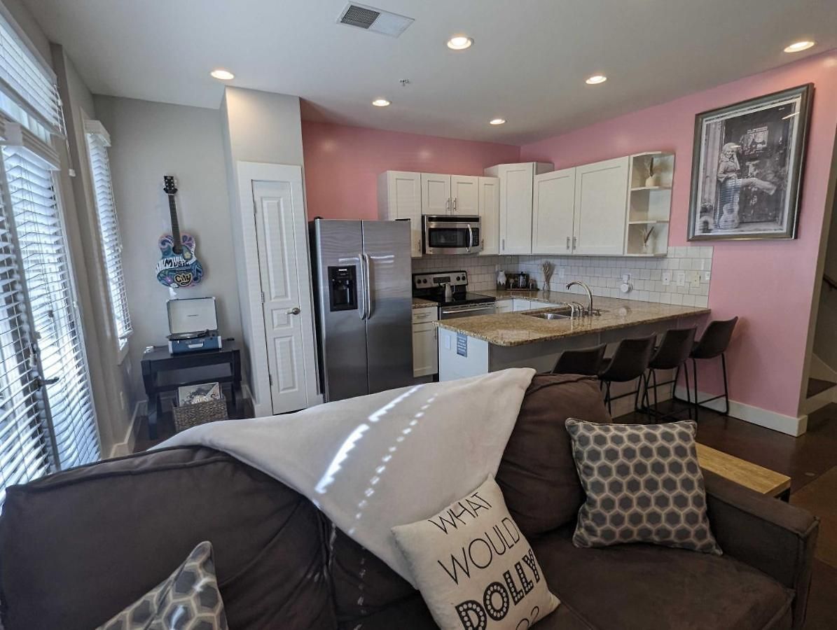 Apartment 2-bedroom Unit With Free Parking & 2 King Beds Nashville