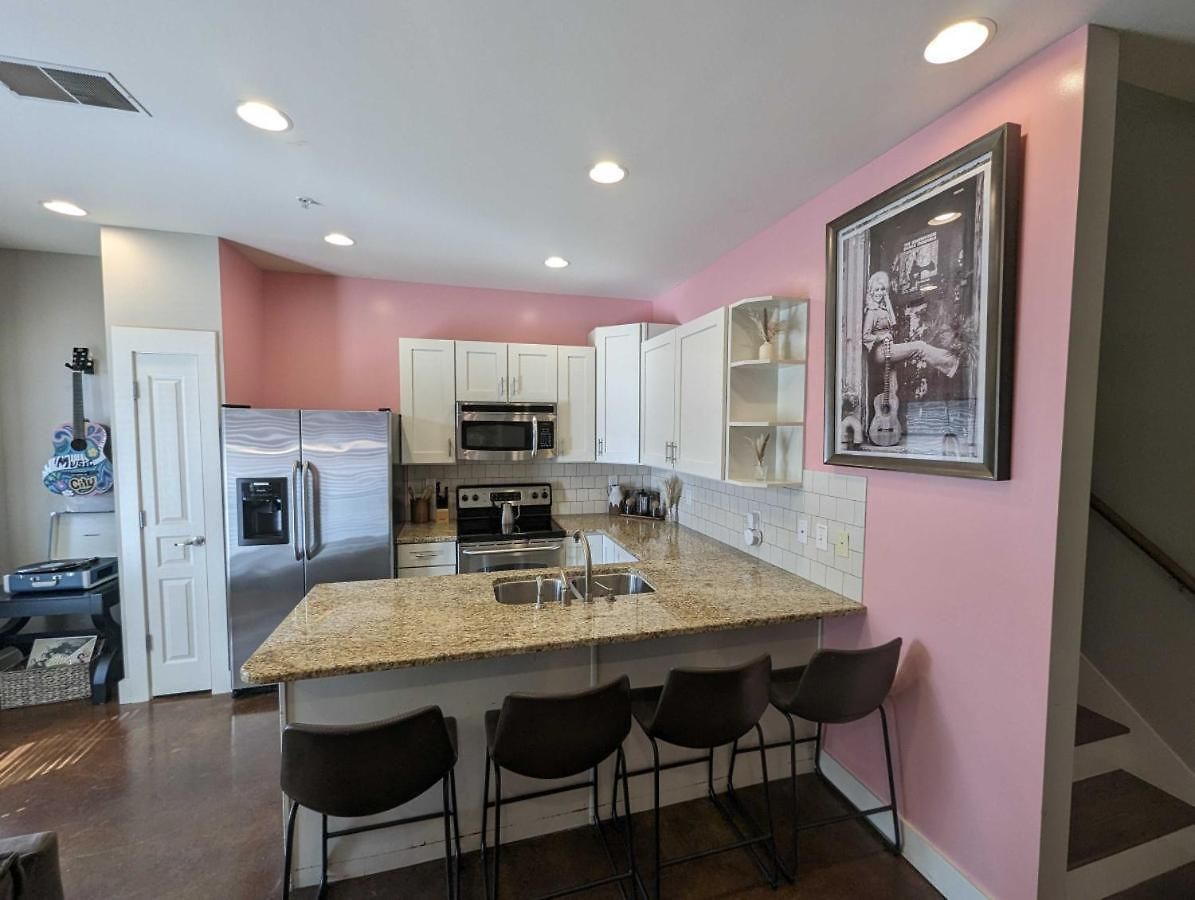 2-bedroom Unit With Free Parking & 2 King Beds * Nashville
