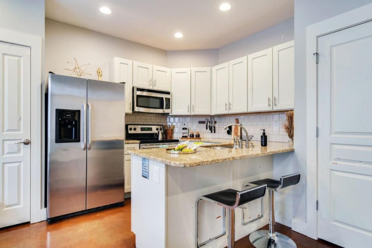 Holiday home West End Townhome With 2 En-suites And Free Private Parking