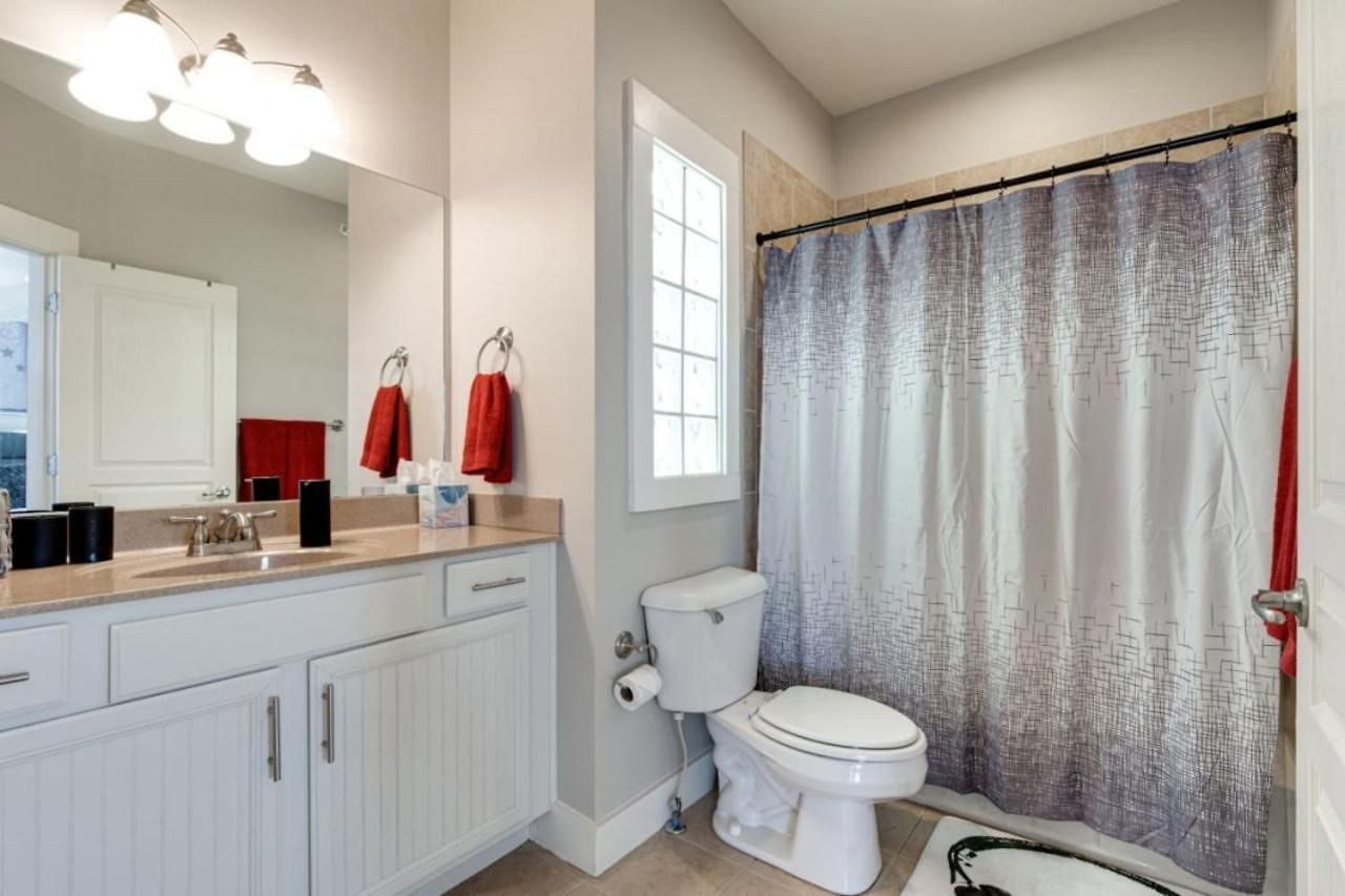Music Row Luxury - Two King Bedrooms - Private Garage & Ensuite Baths
