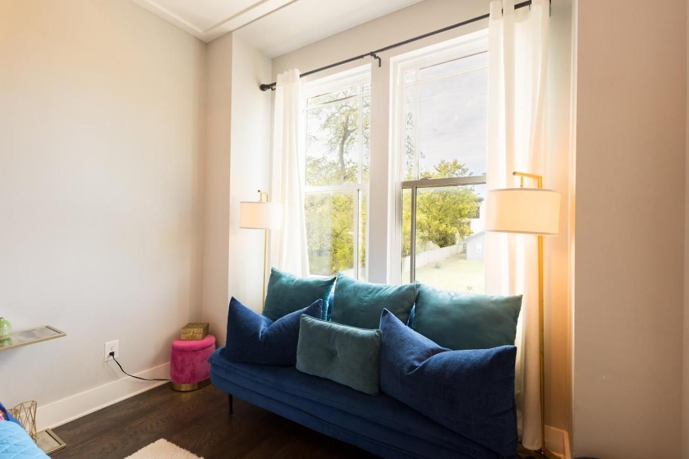 Heights Townhome With Free Parking & 3 Baths * Nashville