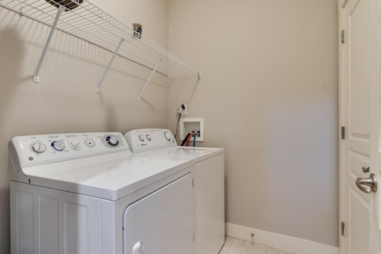 Apartment Three-level West End With Private Office And Free Secured Parking Nashville