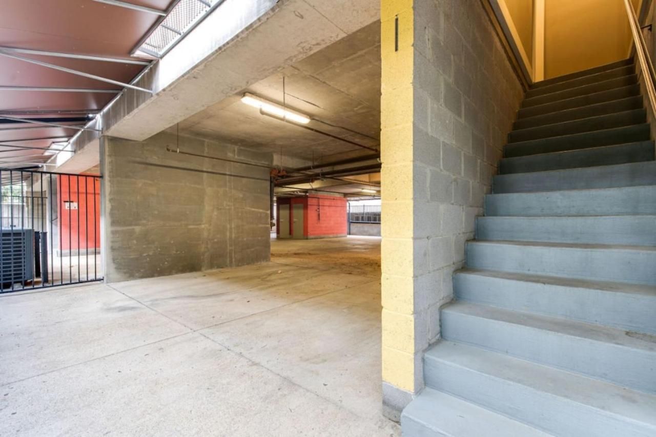 Modern 3-story West End - Free 2-car Garage Nashville