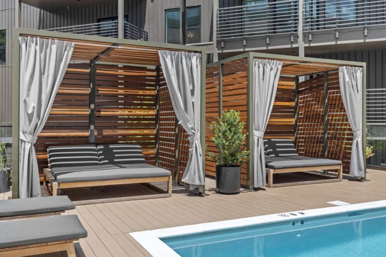 Apartment Downtown Pool, Gym + Skyline Views Walk To Bridgestone *