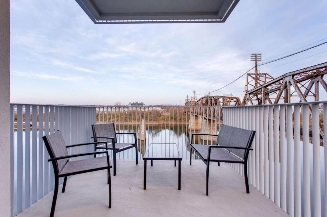 Apartment The Riverfront Vip - Walk To Broadway & Nissan Stadium - Free Garage