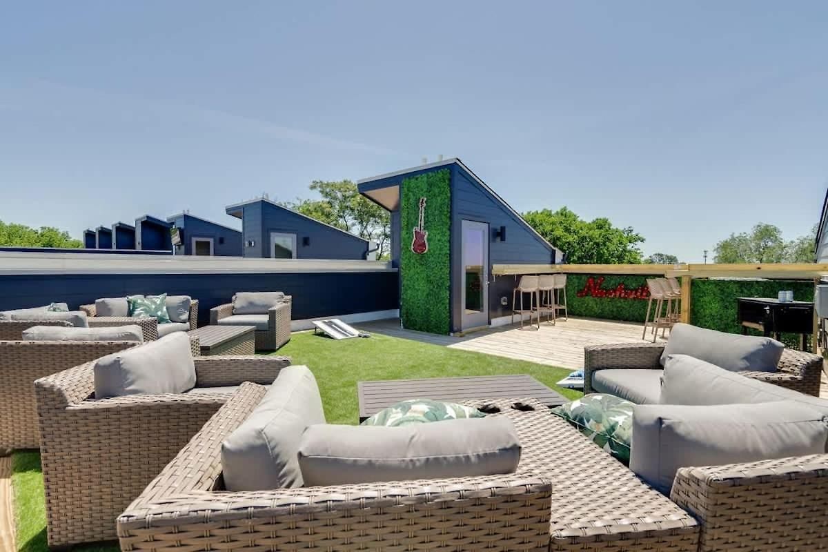 New East Oasis 13beds Roofdeck Free Parking Holiday home