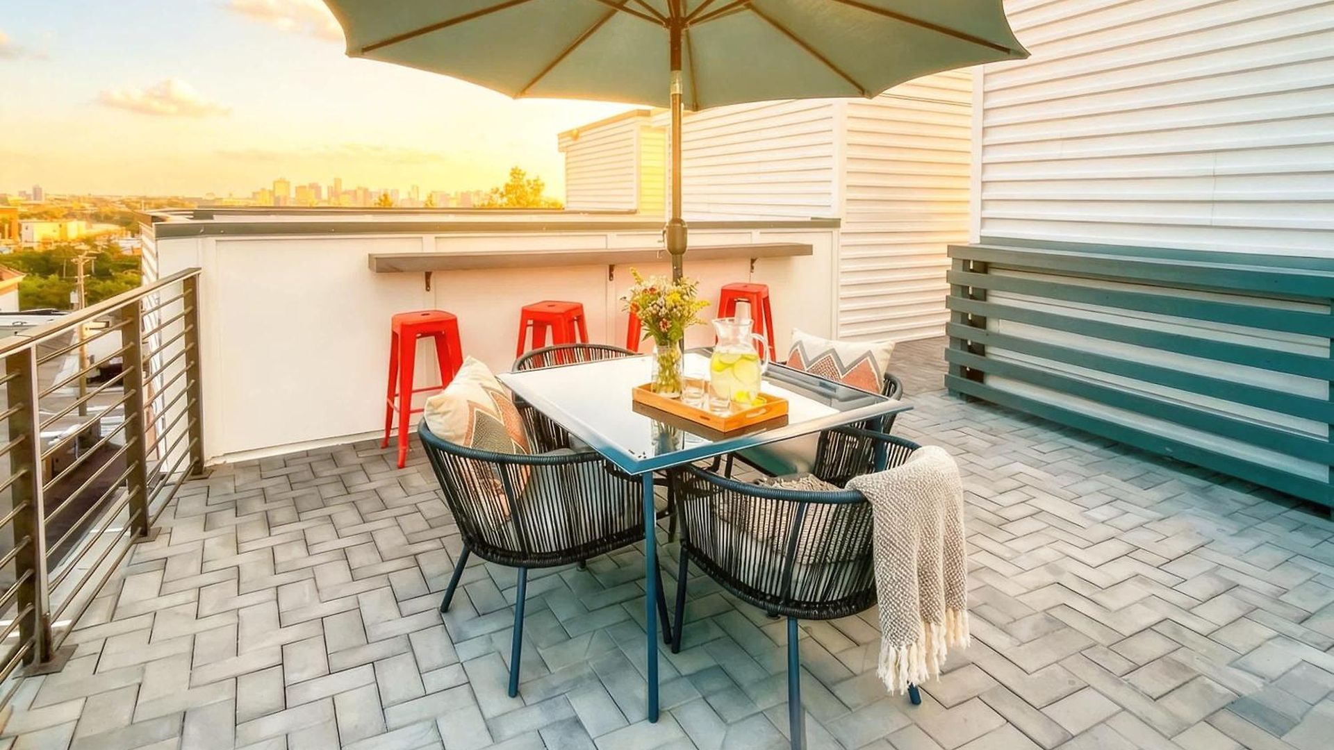 New Luxe Roofdeck 13 Beds Nashville