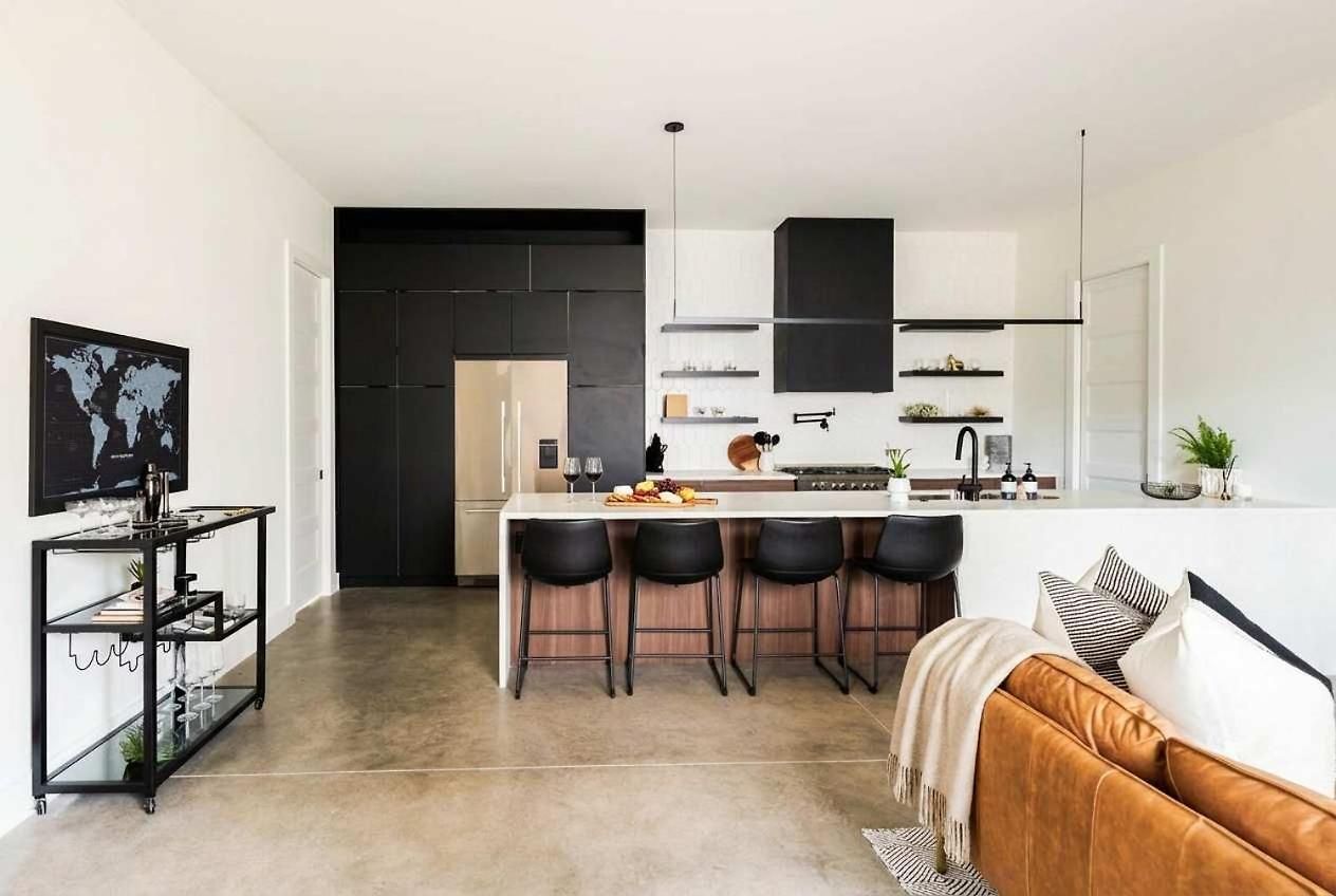 Nash Chic Near Dt Rooftop Luxe Comfort Holiday home *