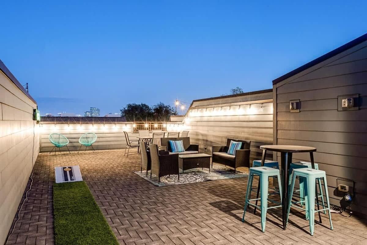 Holiday home Game And Skydeck - Book Today *