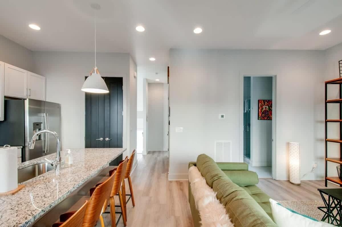 East Nash Lux - 13 Beds & Views Holiday home