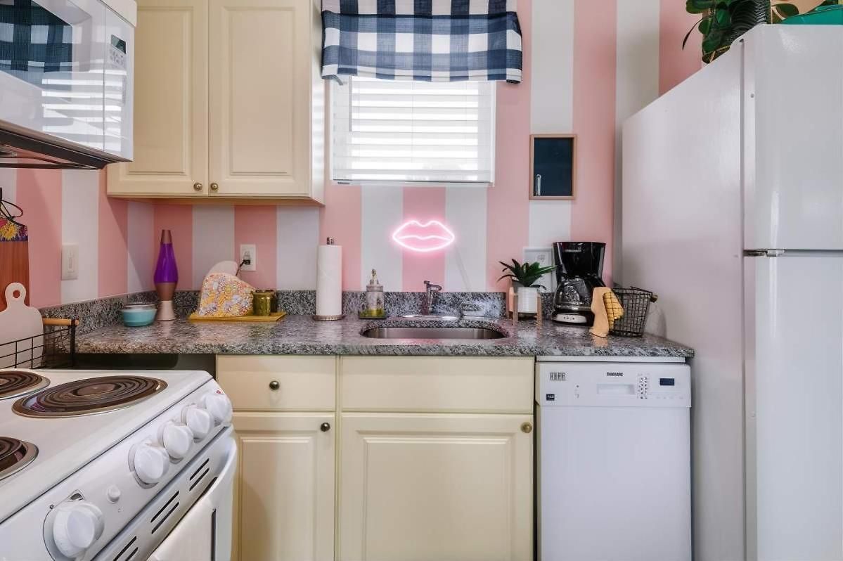 New 4 Bedroom Near Dt Walk To Restaurants Nashville