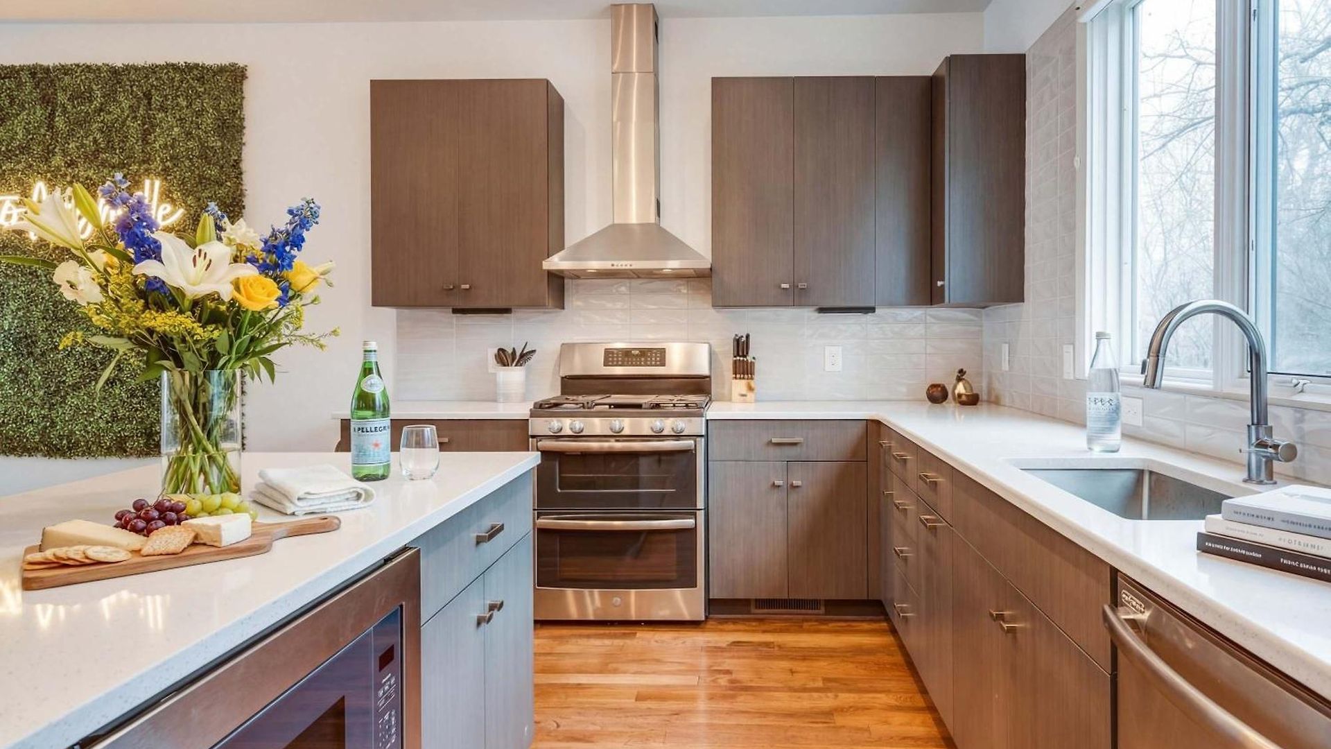 Downtown Luxury - 10 Beds & Free Parking * Nashville