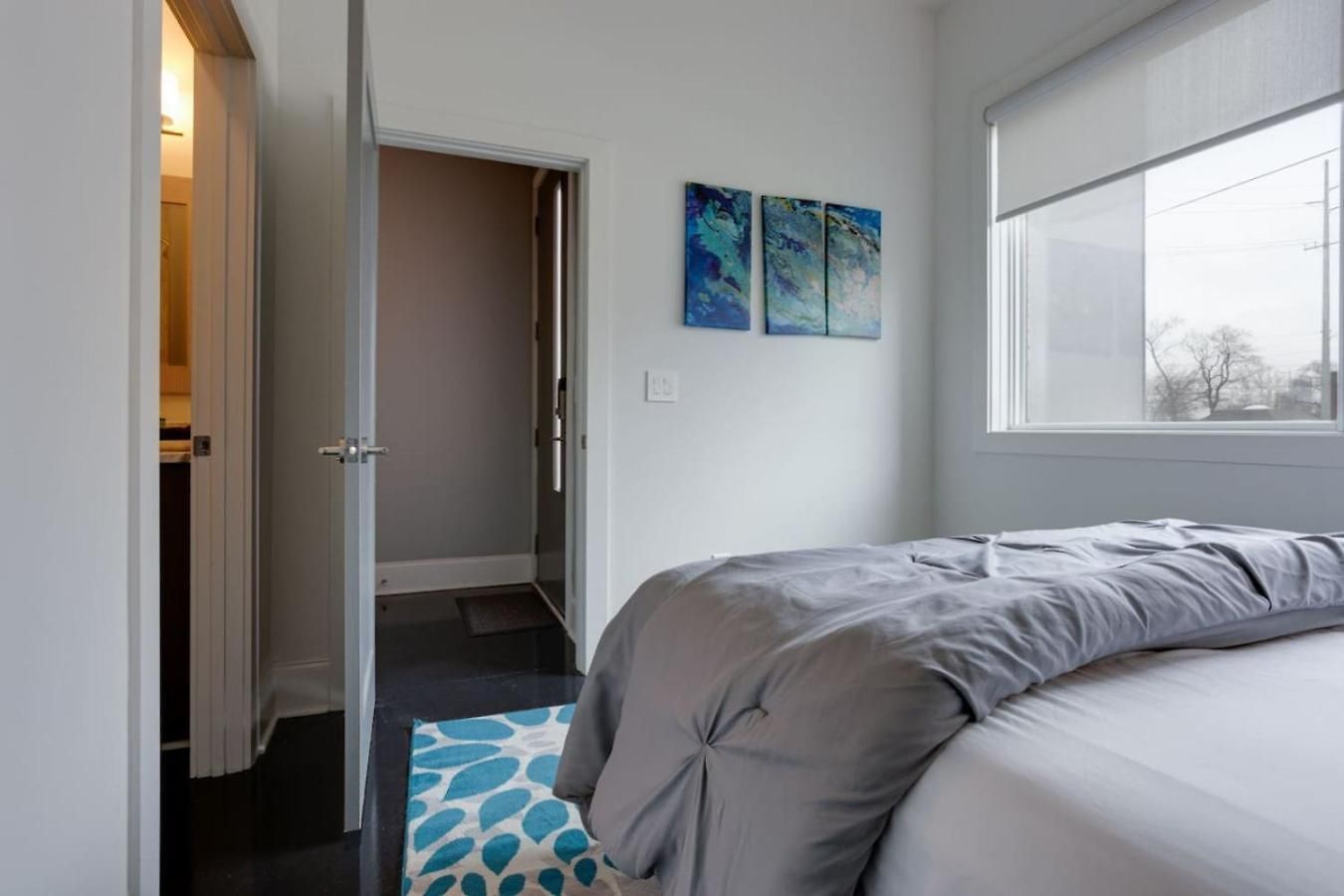 Beautiful 3 Bedroom! Near Broadway-12th S-gulch * Nashville